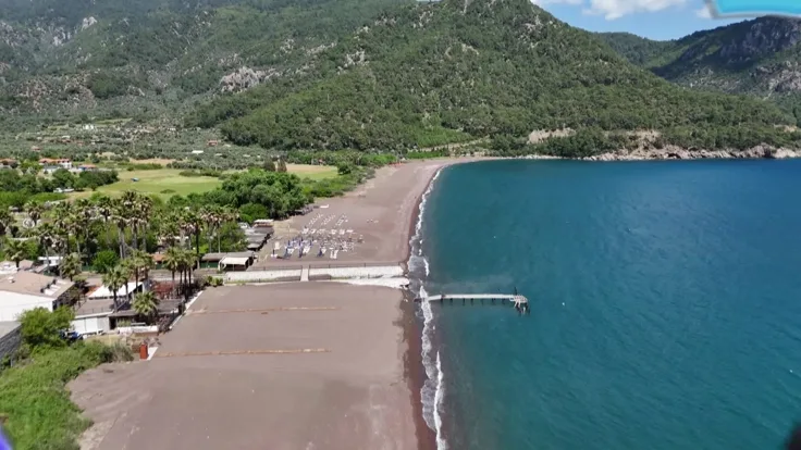 Antalya Lara sahil ve otel bölgesi havadan görünüm